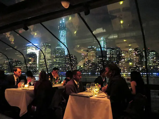 Bateaux Dinner Cruise in NYC - Passengers