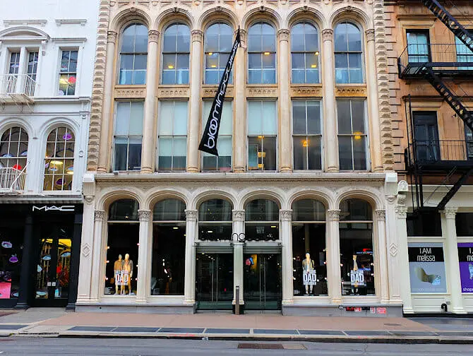 Bloomingdales in NYC - Brown-Bag