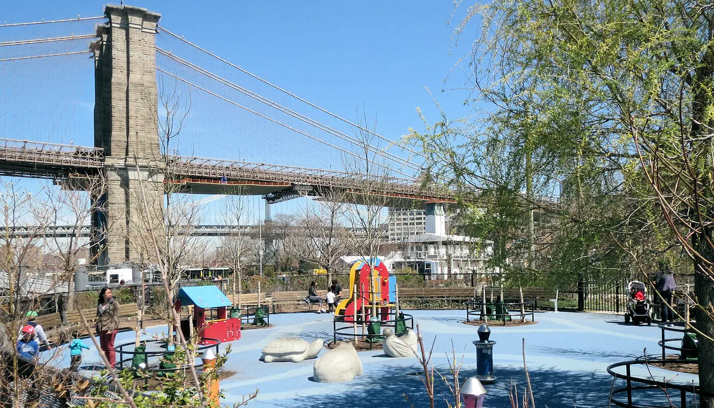 Playgrounds in New York - Pier 1 Playground