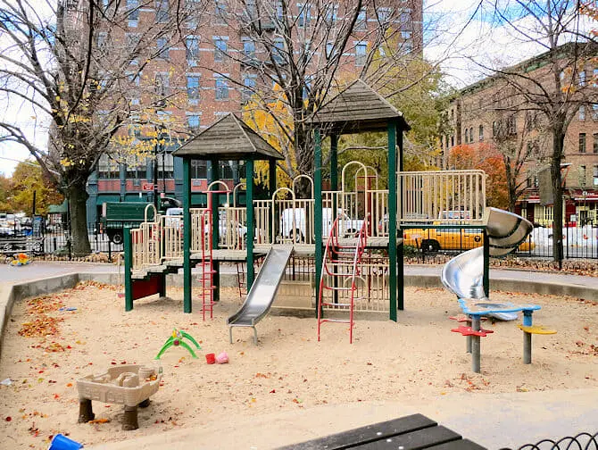 Playgrounds in New York - Bleecker Street Playground