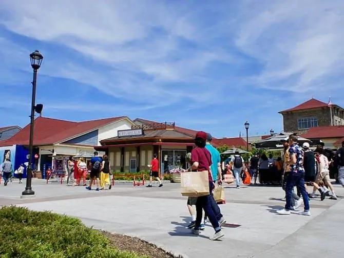 Outlets in New York - Woodbury Common
