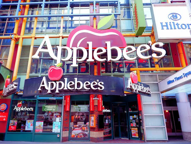 Dining with kids in NYC - Applebee's