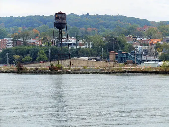 Daytrip to Bear Mountain in New York - Water Tower