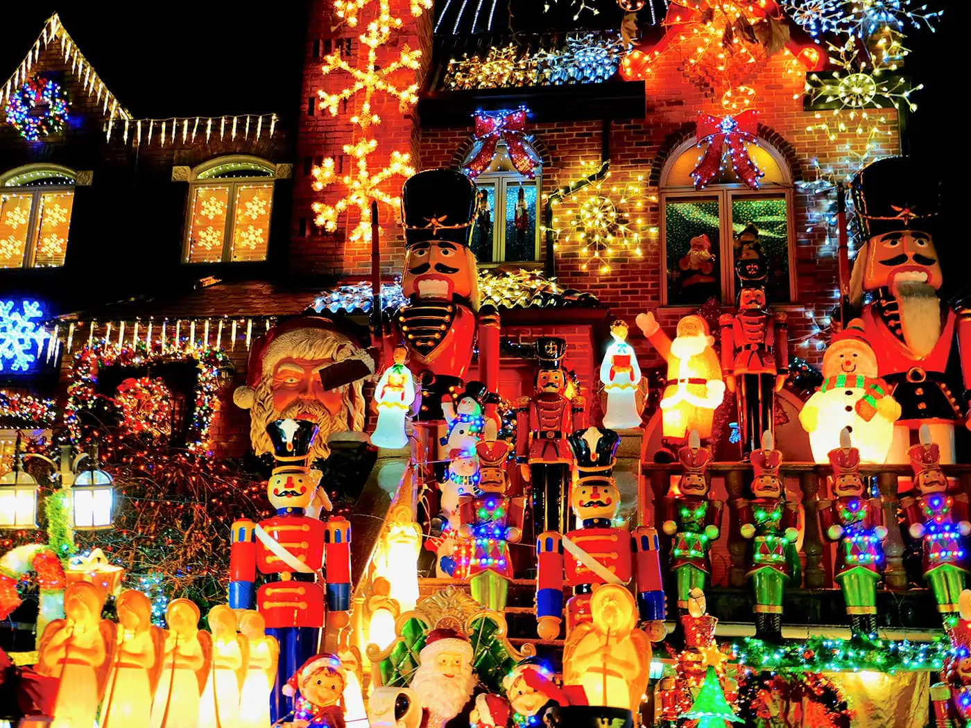 Dyker Heights Christmas Lights - Figures