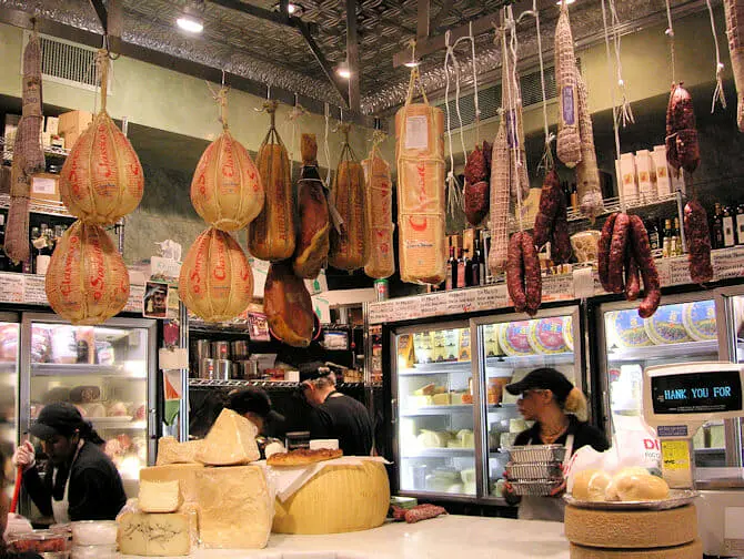 Chinatown and Little Italy Food Tour - Italian Cheeses