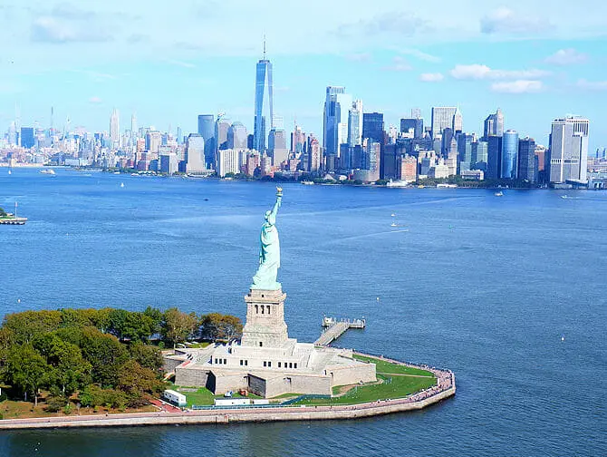 No Door Helicopter Tour in New York - Statue of Liberty