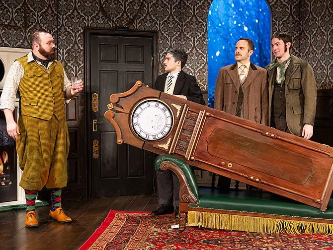 The Play That Goes Wrong in New York Tickets Props