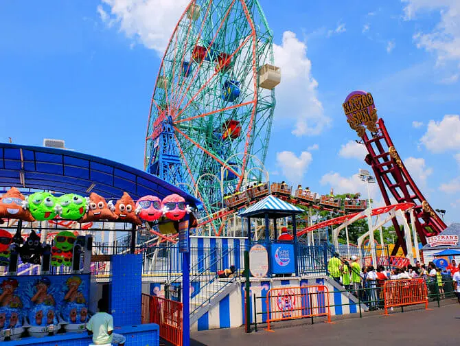 Denos Wonder Wheel Amusement Park in Coney Island - Attractions
