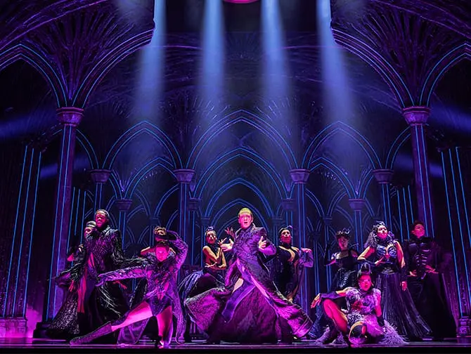 Death Becomes Her on Broadway Tickets - Performance
