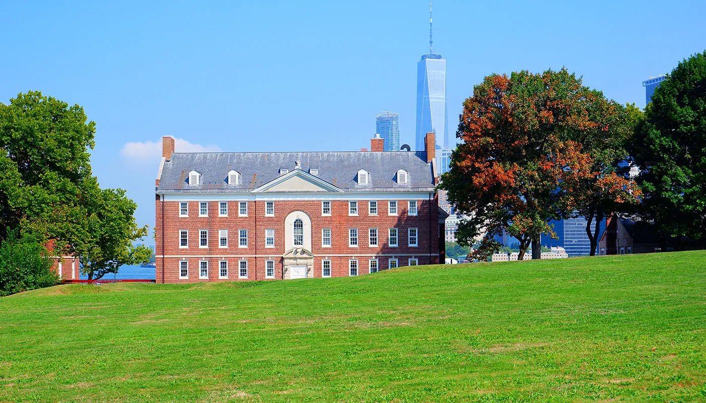 Walking Route Governors Island in New York - Discover Governors Island