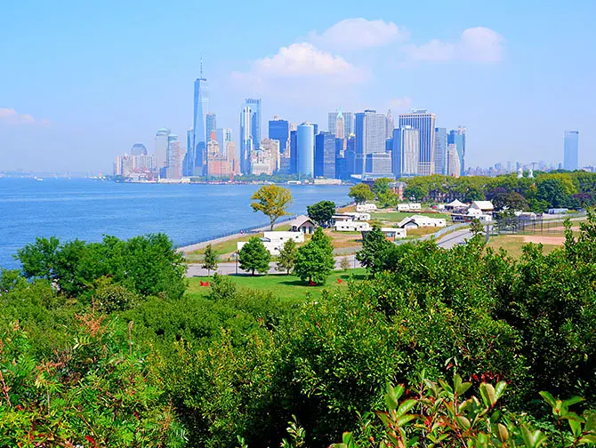Walking Route Governors Island in New York
